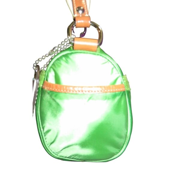 Coach 2006 Legacy Hampton Soho Top Handle Demi Baguette in Green Satin - Picture 4 of 14